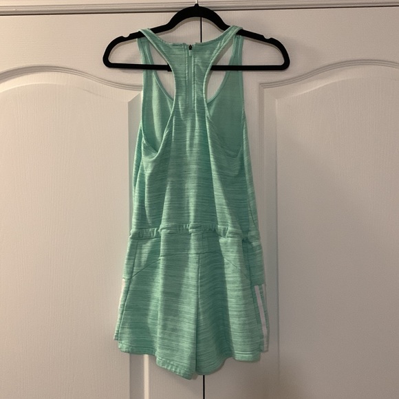 VGUC Adidas short set - Picture 5 of 7